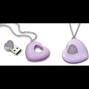 SWAROVSKI USB 4GB Memory Stick Necklace